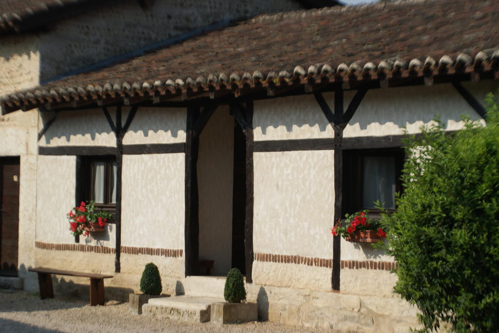 Le Moulin De Champagne Bed & Breakfast Viriat Luaran gambar
